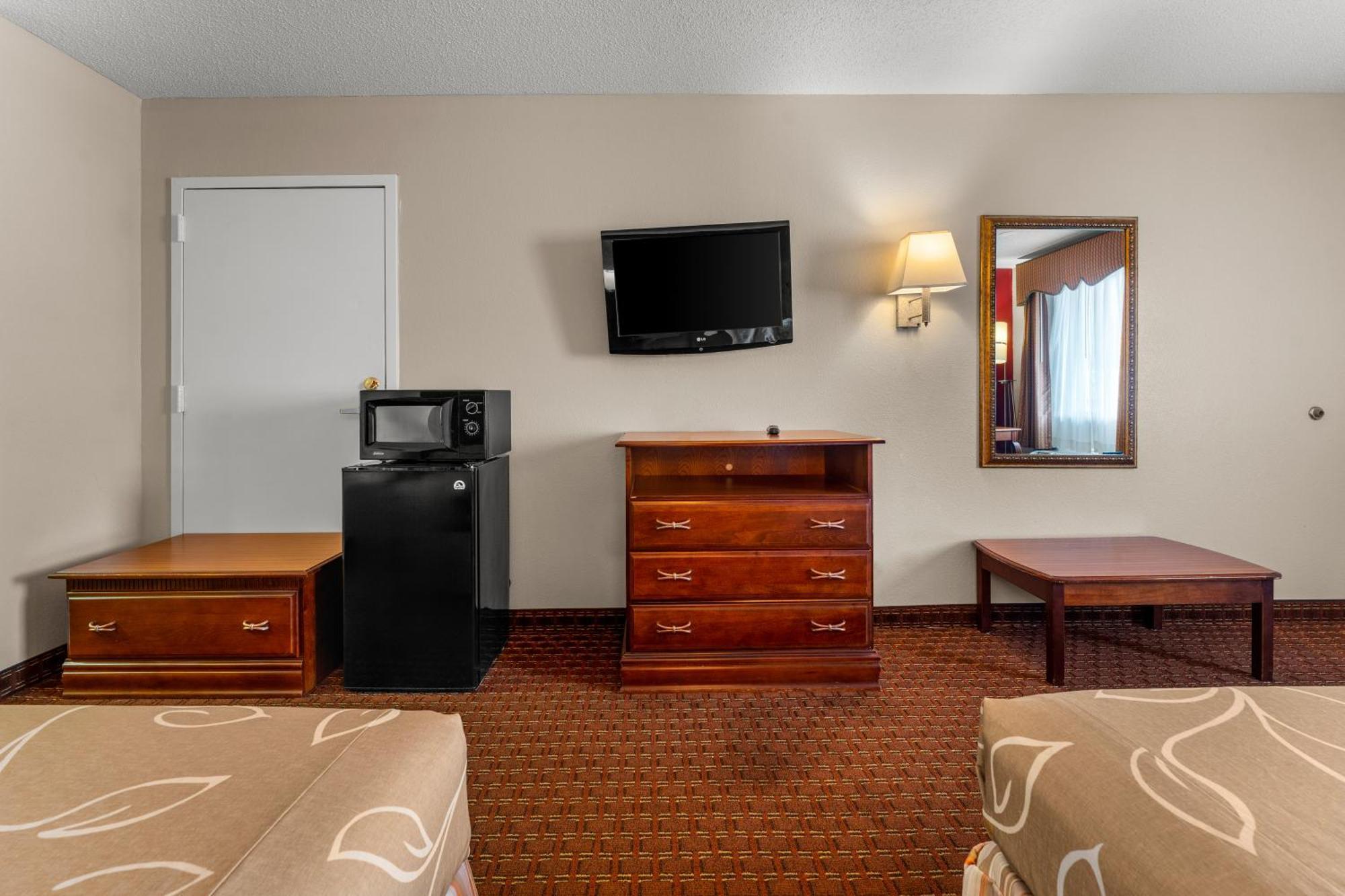 Americas Best Value Inn-Montezuma Екстериор снимка